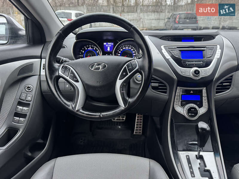 Седан Hyundai Elantra 2012 в Киеве фото 15 Седан Hyundai Elantra 2012 в Киеве
