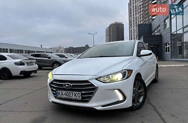 Седан Hyundai Elantra 2017 в Києві
