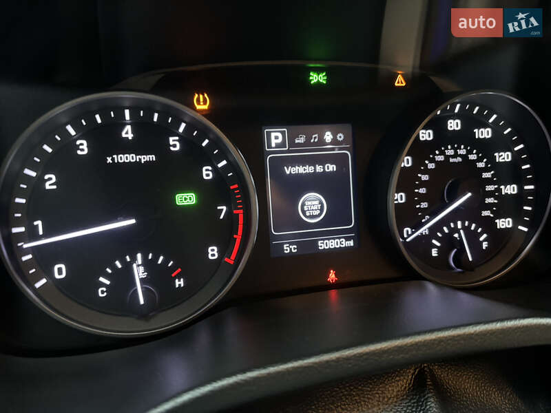 Седан Hyundai Elantra 2017 в Киеве