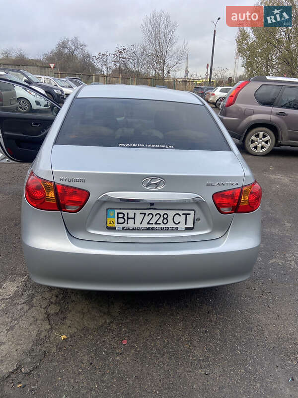 Седан Hyundai Elantra 2010 в Черноморске фото 5 Седан Hyundai Elantra 2010 в Черноморске