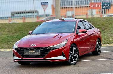 Седан Hyundai Elantra 2022 в Києві