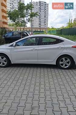 Седан Hyundai Elantra 2013 в Ічні