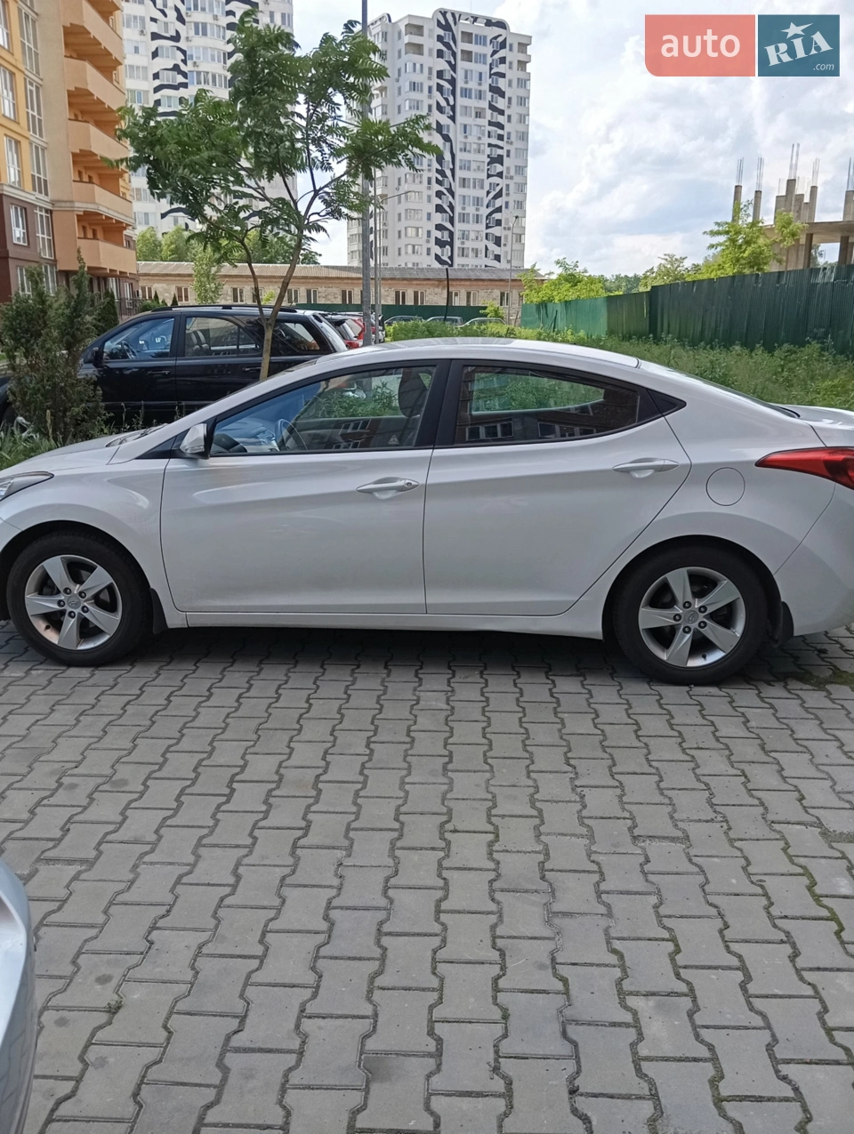 2013 Hyundai Elantra - мініатюра 13