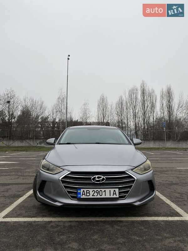 Hyundai Elantra 2016