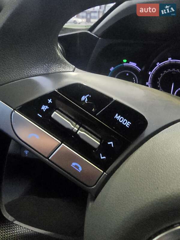 Седан Hyundai Elantra 2023 в Киеве