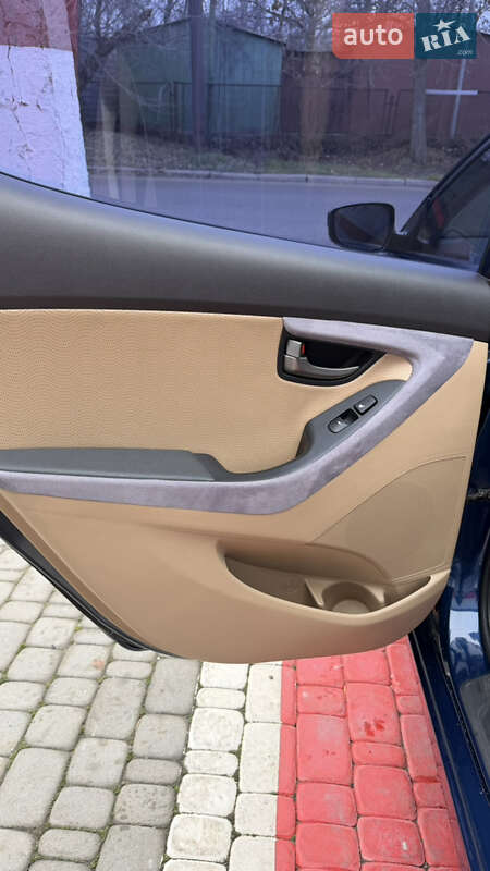 Седан Hyundai Elantra 2012 в Запорожье