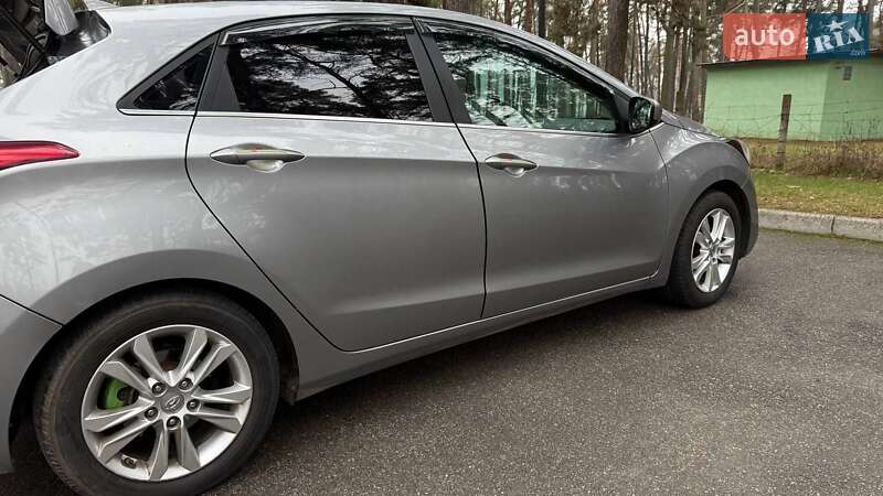Хэтчбек Hyundai Elantra 2013 в Чернигове