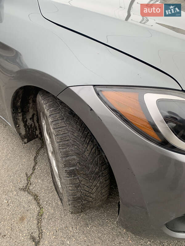 Седан Hyundai Elantra 2017 в Запоріжжі