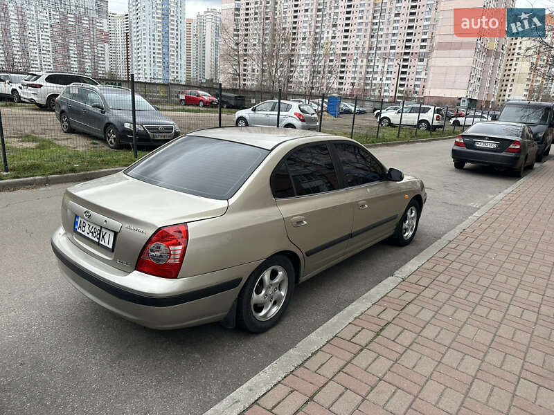 Hyundai Elantra 2005