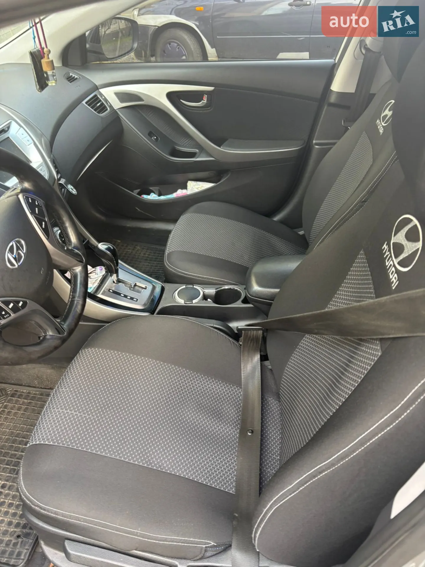 2013 Hyundai Elantra - мініатюра 3