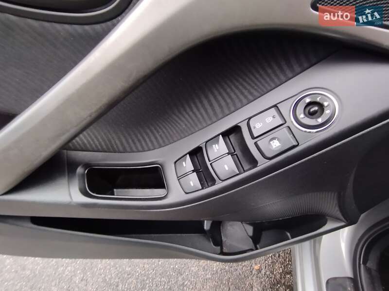Седан Hyundai Elantra 2012 в Харькове