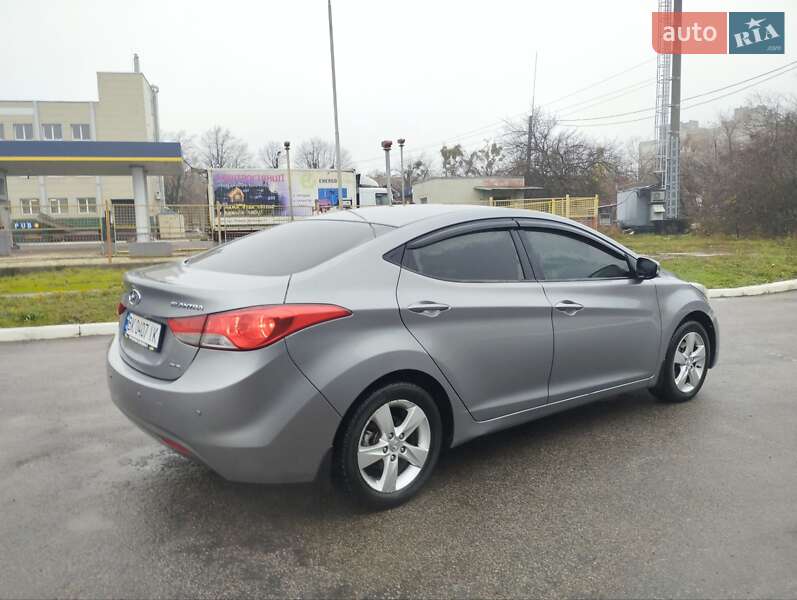 Седан Hyundai Elantra 2012 в Харькове