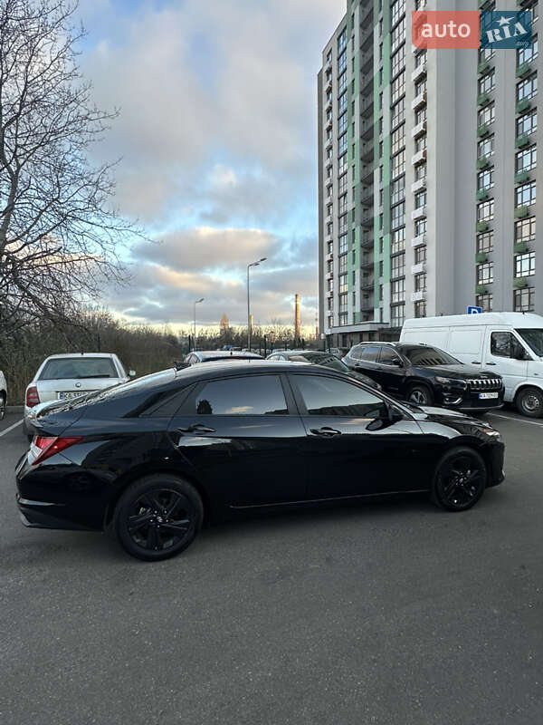 Седан Hyundai Elantra 2020 в Киеве