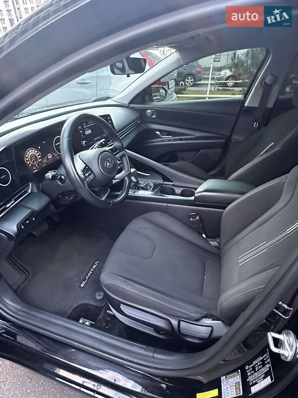 Седан Hyundai Elantra 2020 в Киеве