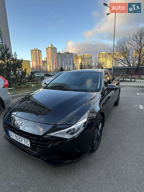 Седан Hyundai Elantra 2020 в Киеве