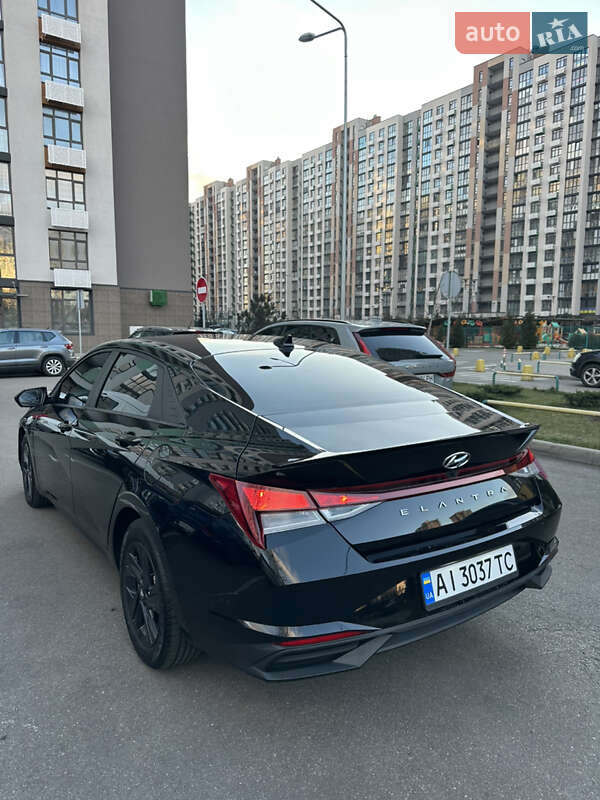 Седан Hyundai Elantra 2020 в Киеве