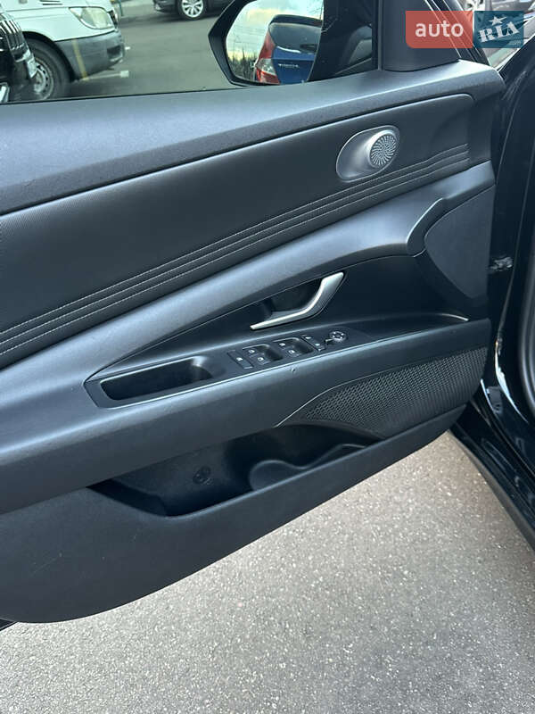 Седан Hyundai Elantra 2020 в Киеве