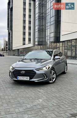 Седан Hyundai Elantra 2016 в Днепре