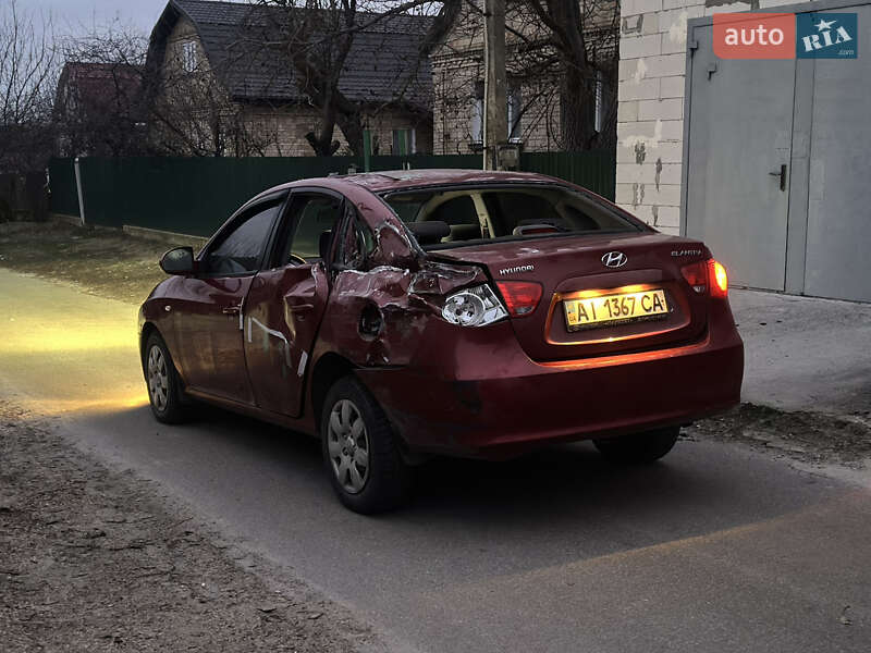 Седан Hyundai Elantra 2008 в Демидове