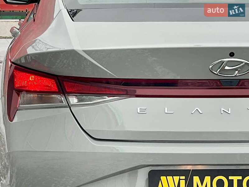 Седан Hyundai Elantra 2021 в Києві