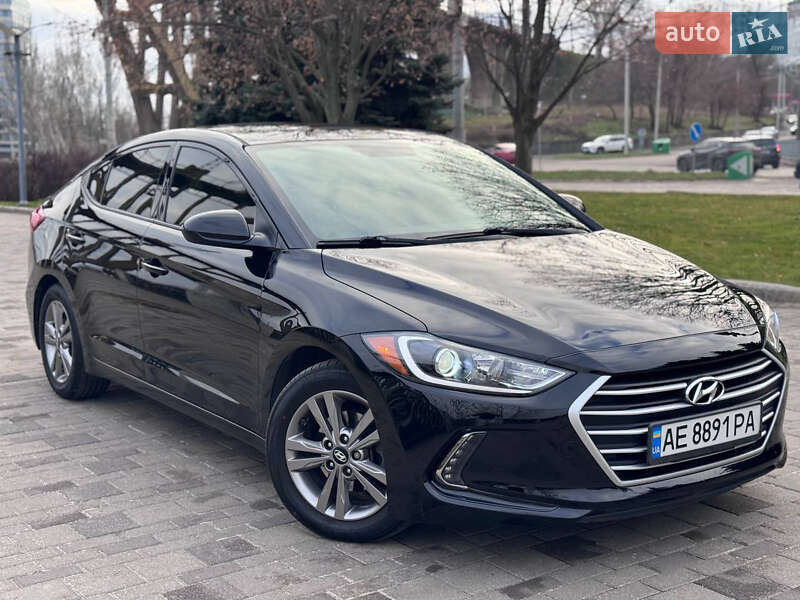 Седан Hyundai Elantra 2018 в Дніпрі