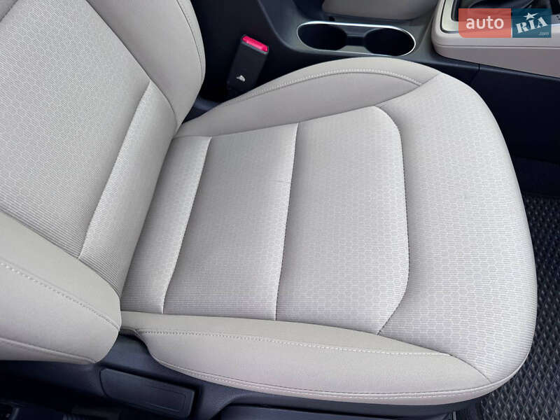 Седан Hyundai Elantra 2018 в Дніпрі