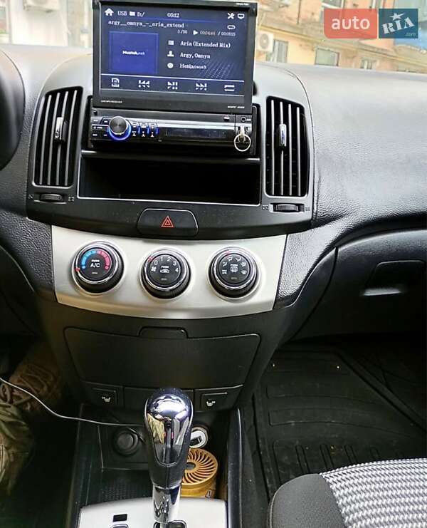 Седан Hyundai Elantra 2010 в Одессе