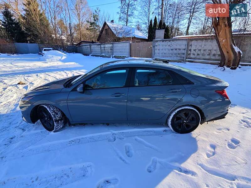Седан Hyundai Elantra 2022 в Киеве