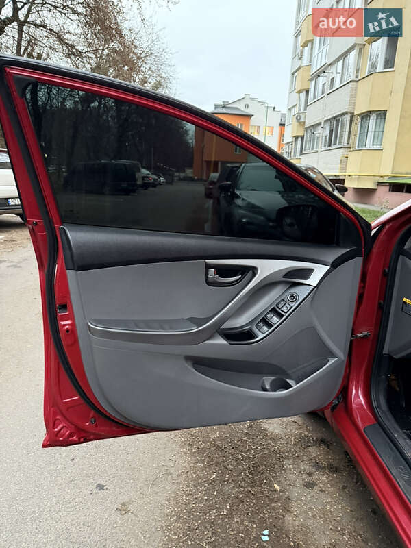 Седан Hyundai Elantra 2014 в Вінниці