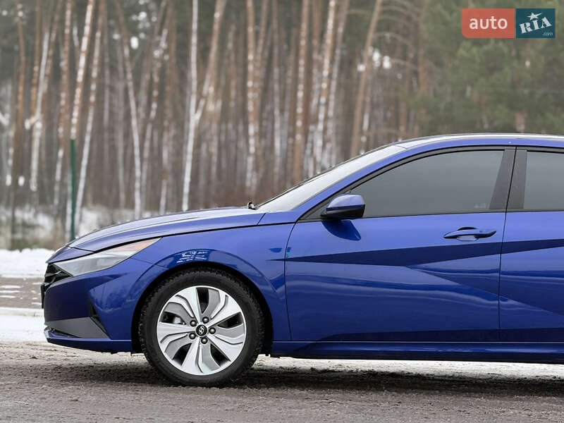 Седан Hyundai Elantra 2021 в Киеве