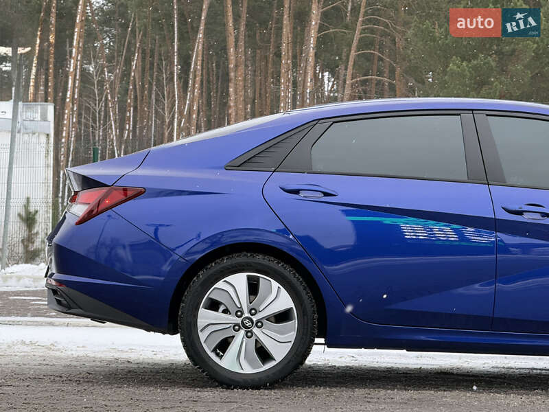 Седан Hyundai Elantra 2021 в Киеве