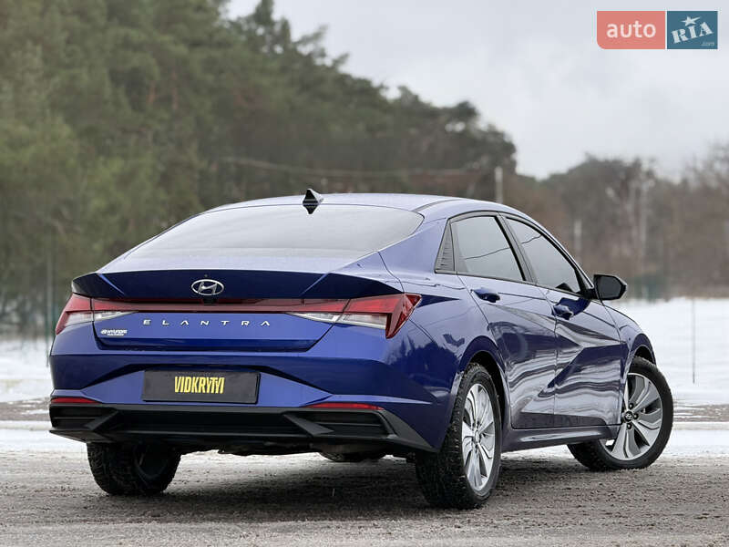 Седан Hyundai Elantra 2021 в Киеве