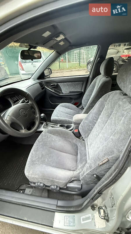 Седан Hyundai Elantra 2001 в Одессе