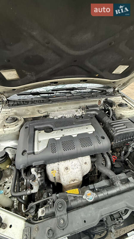 Седан Hyundai Elantra 2001 в Одессе