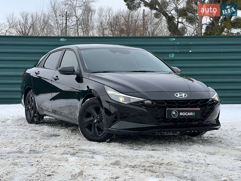 Hyundai Elantra 2021