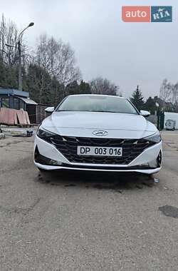 Седан Hyundai Elantra 2021 в Киеве