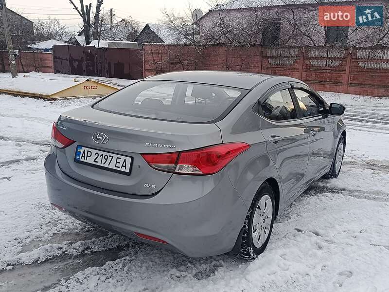 Седан Hyundai Elantra 2013 в Харькове