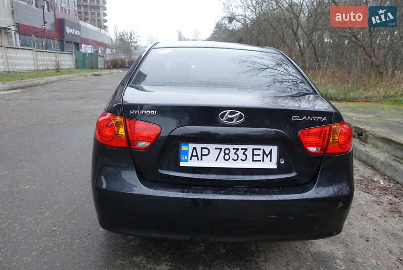 Седан Hyundai Elantra 2008 в Киеве