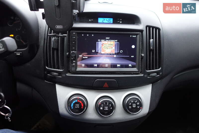 Седан Hyundai Elantra 2008 в Киеве