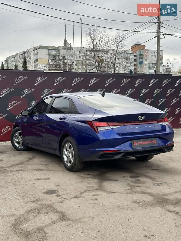Седан Hyundai Elantra 2022 в Сумах