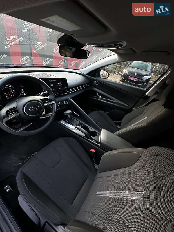 Седан Hyundai Elantra 2022 в Сумах