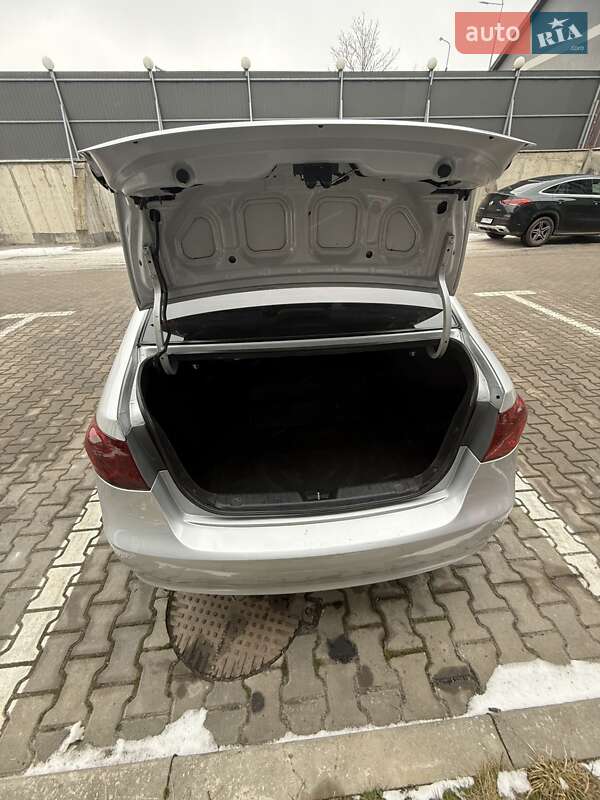 Седан Hyundai Elantra 2007 в Івано-Франківську