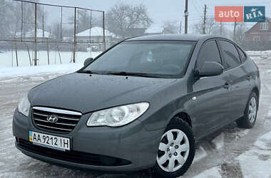 Седан Hyundai Elantra 2008 в Прилуках