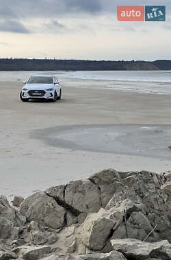 Седан Hyundai Elantra 2018 в Кременчуці