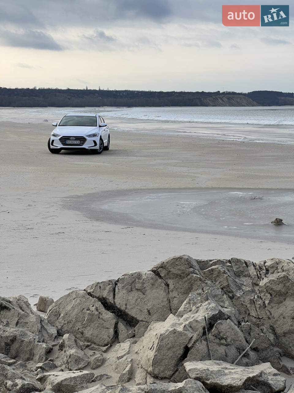 2018 Hyundai Elantra - мініатюра 16
