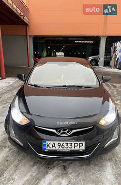Седан Hyundai Elantra 2015 в Києві