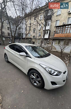 Седан Hyundai Elantra 2013 в Одессе