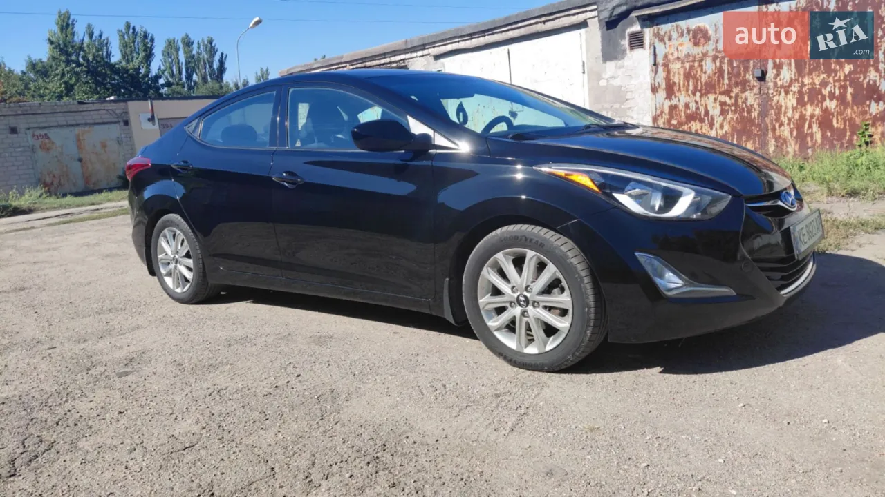 2015 Hyundai Elantra - мініатюра 16