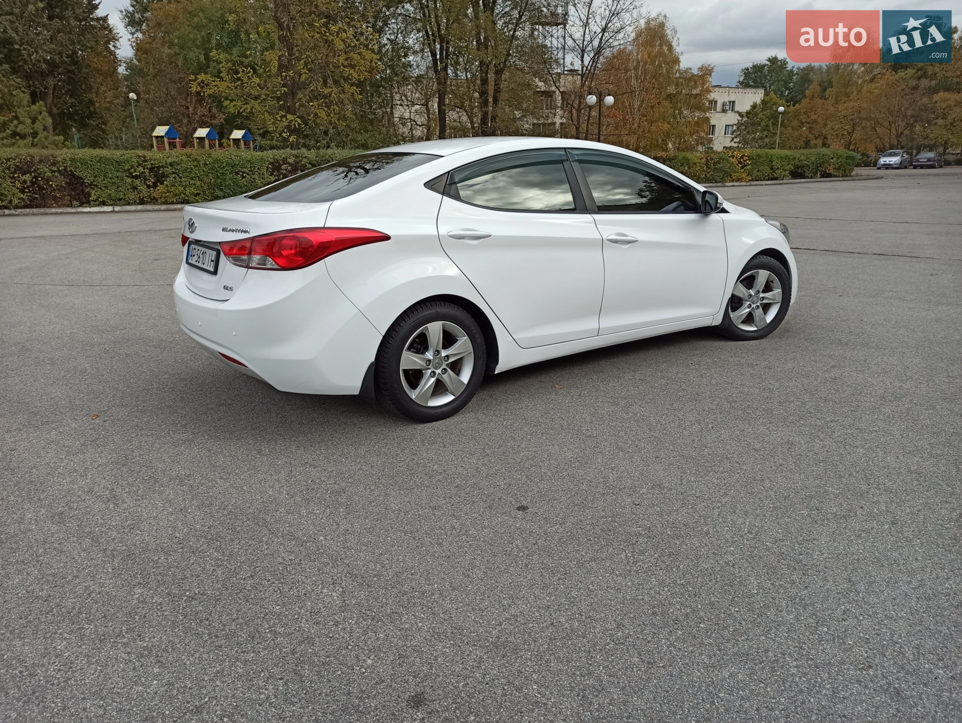 2011 Hyundai Elantra - мініатюра 11