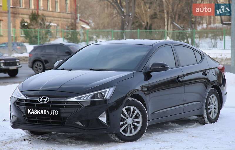 Hyundai Elantra 2020